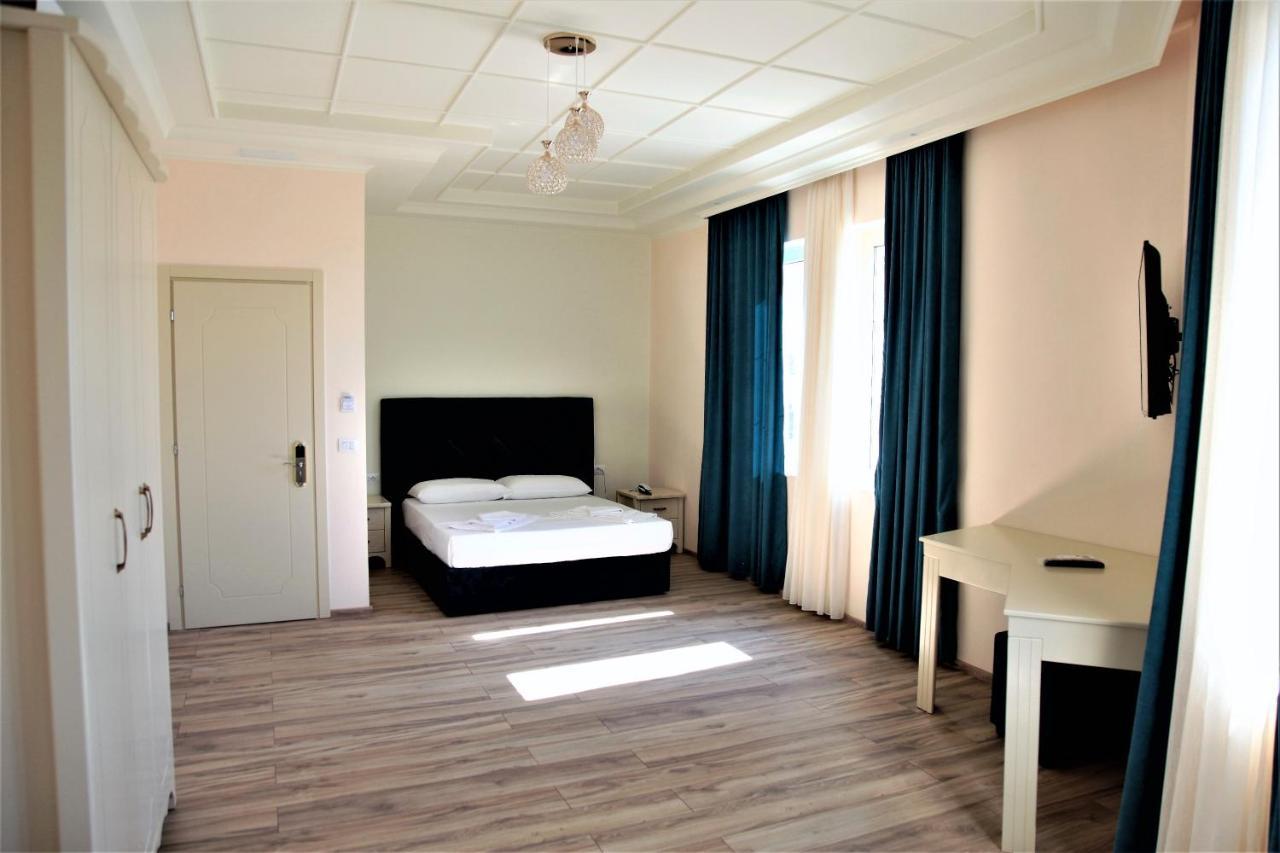 Hotel Veliera Durres Luaran gambar